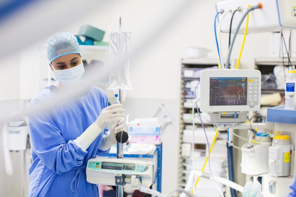 Administration of chemotherapy - what are the risks in the oncology day hospital
